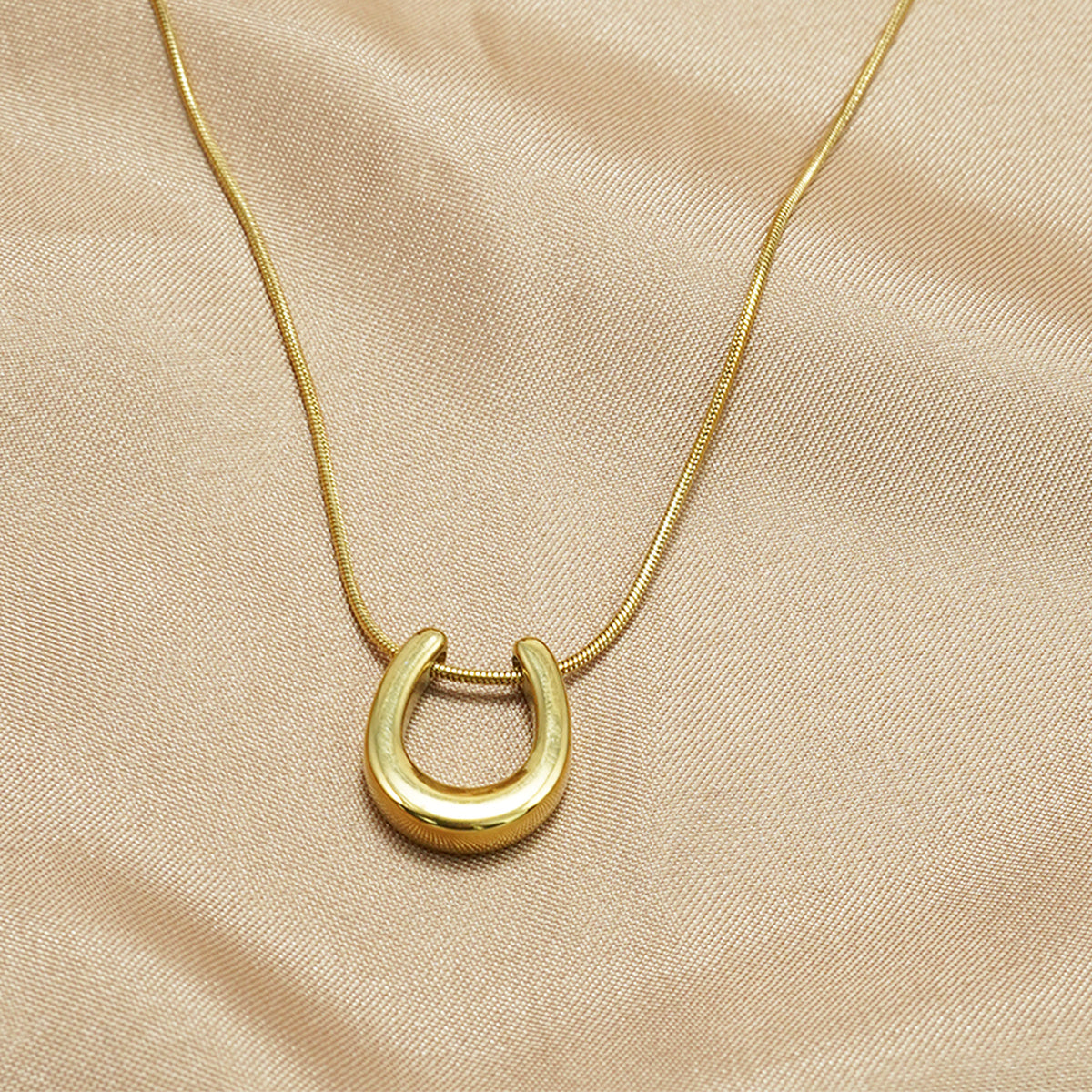 Lxalry 18K Gold Plated Stainless Steel Necklace  Modern Minimalist Hypoallergenic Jewelry Tarnish Free Skin Safe Gift For Women Wife Mom  Everyday  Special Occasion Luxury